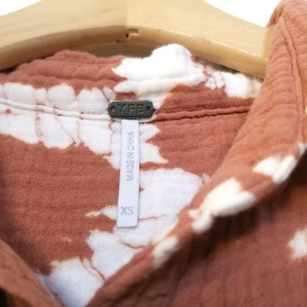 NEW Young Fabulous & Broke Crinkled Brown Tie Dye Tunic Button Down Shirt XS - Picture 2 of 8